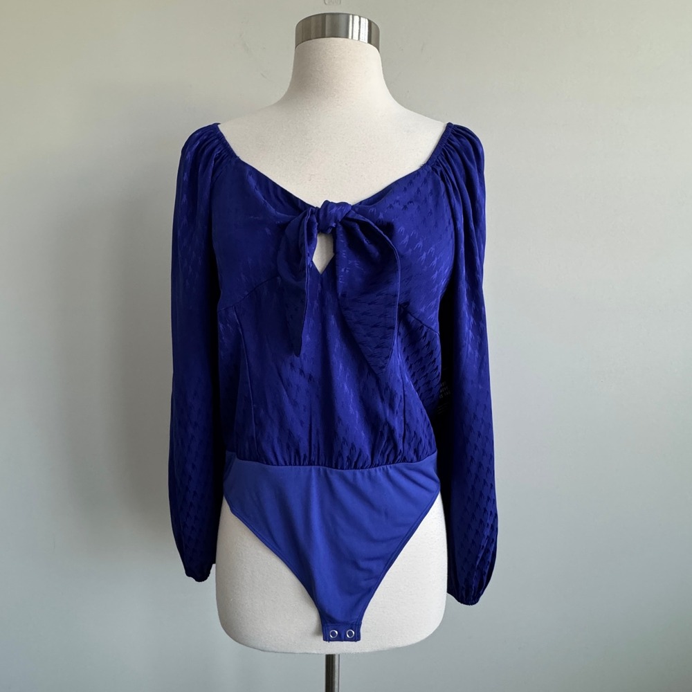 Express Houndstooth Tie Front Puff Sleeve Bodysuit Large NWT - Picture 2 of 9
